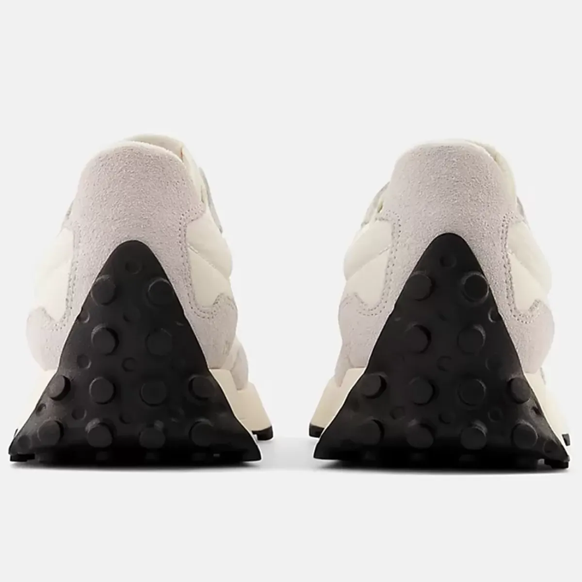 New Balance Sneakers<327 Unisex