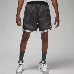 JORDAN Shorts<Air Essential Woven Shorts