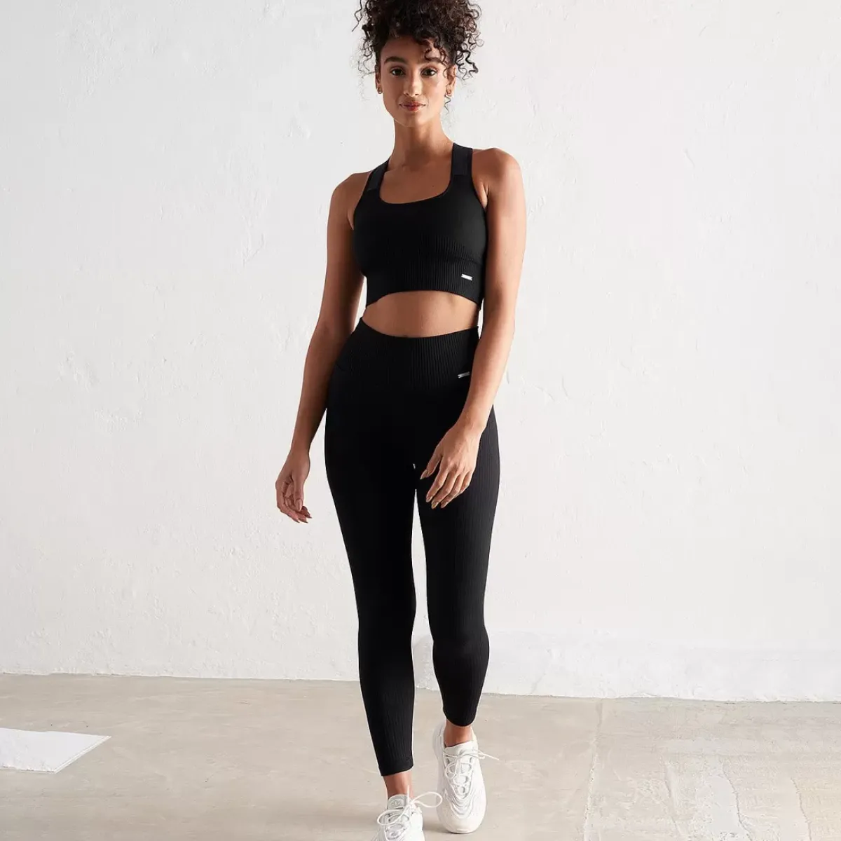 Aim Sports Bras<Black High Support Ribbed Bra