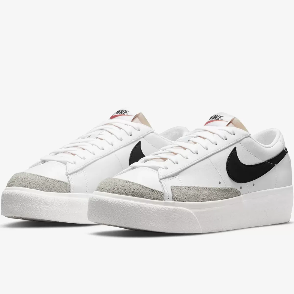 Nike Sneakers<Blazer Low Platform Womens