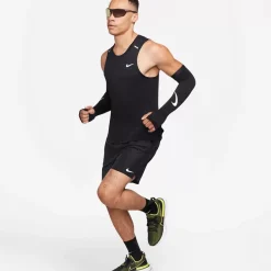 Nike Shorts<Challenger Brief-Lined Running Shorts