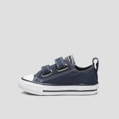 Converse Sneakers<Chuck Taylor All Star 2V Low Infants