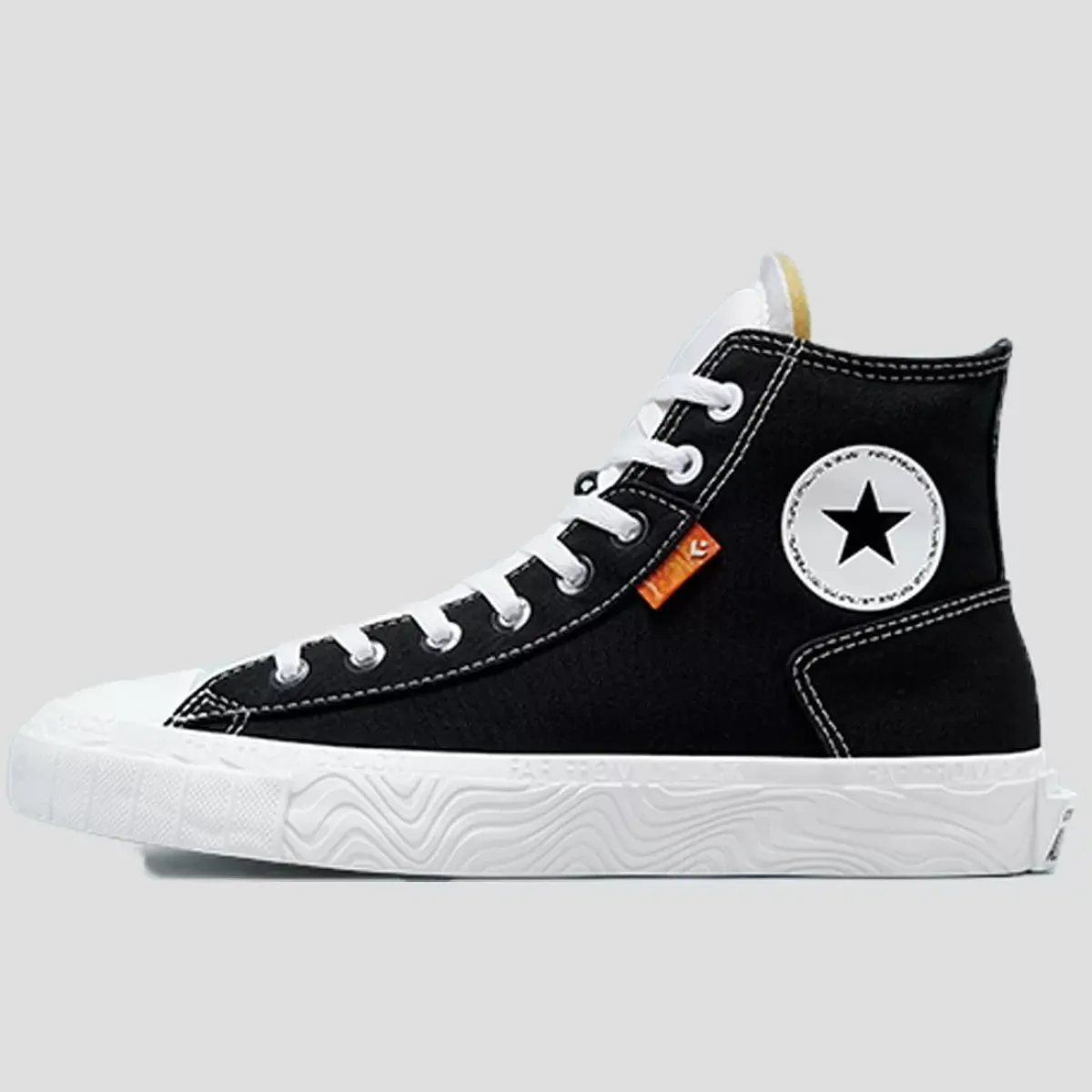 Converse Sneakers<Chuck Taylor Alt Star Canvas High Top Unisex