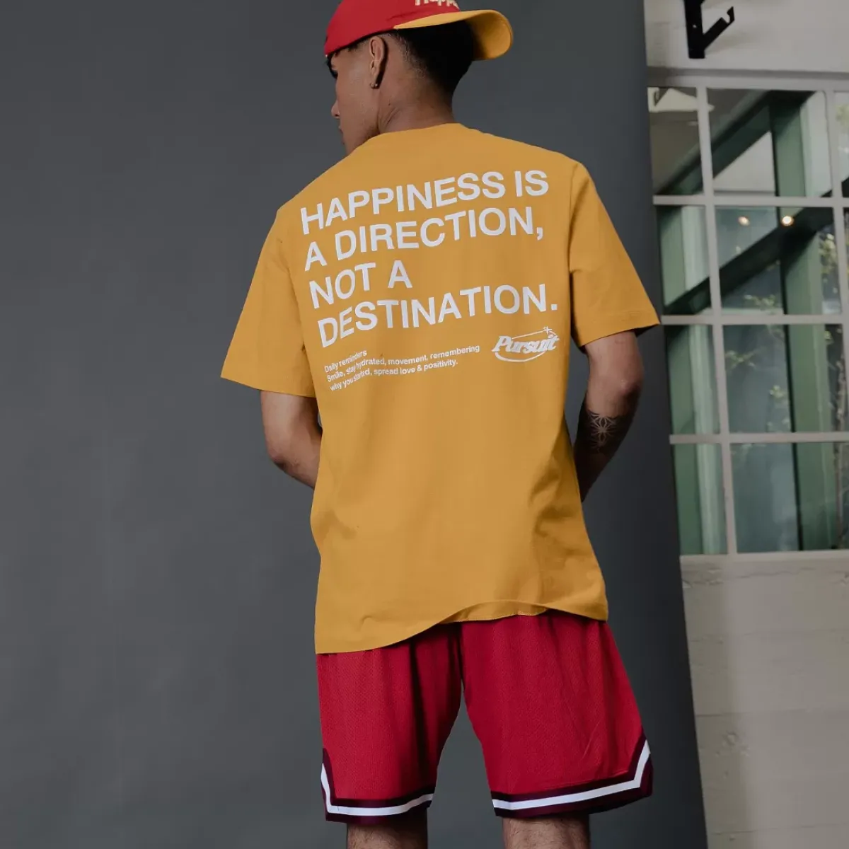 Pursuit of Happiness Tees & Singlets<Classic Track Pursuit Tee Gold Quote