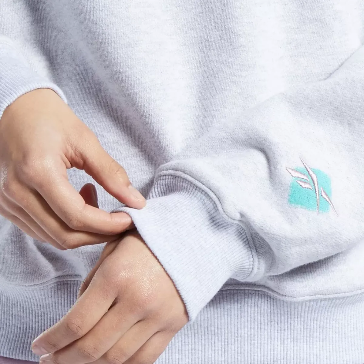 Reebok Hoodies & Crews<Classics Graphic Sweatshirt