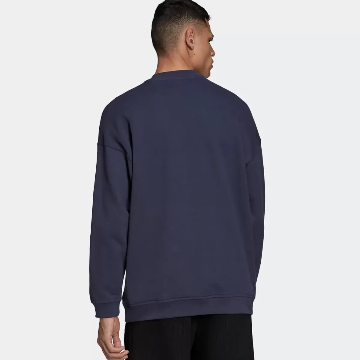 Adidas Originals Hoodies & Crews<Classics Lock-Up Crewneck Sweatshirt