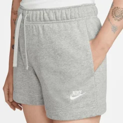 Nike Shorts<Club Fleece Mid-Rise Shorts