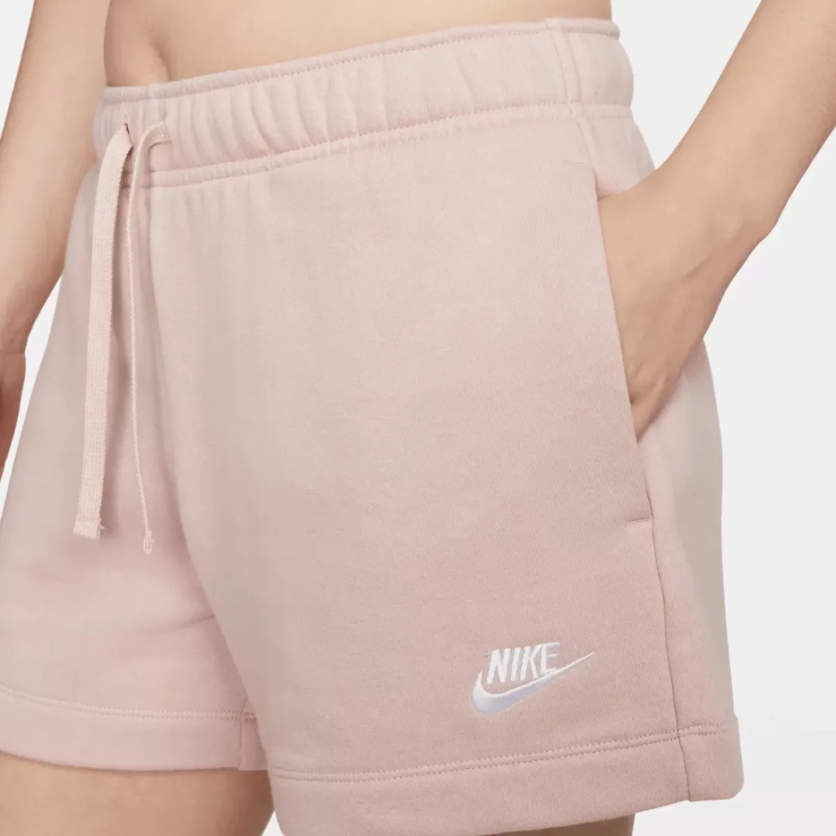 Nike Shorts<Club Fleece Mid-Rise Shorts