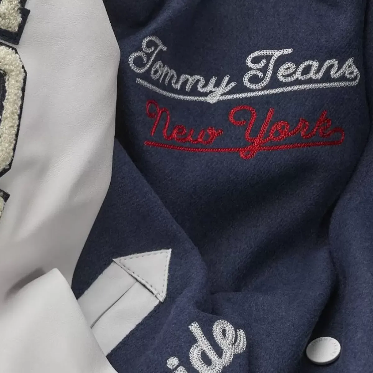 TOMMY HILFIGER Jackets & Vests<College Relaxed Baseball Jacket