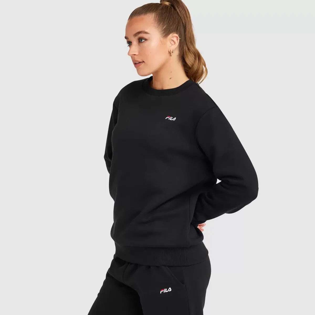 Fila Hoodies & Crews<Core Crew Unisex