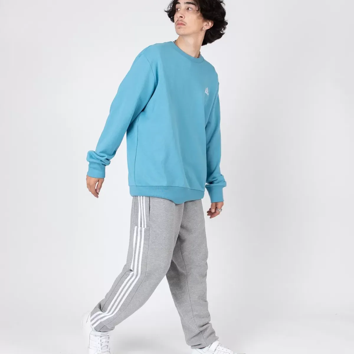 Adidas Sportswear Hoodies & Crews<Essential Crew Sweatshirt