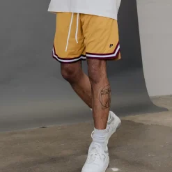 Pursuit of Happiness Shorts<Game Day Short Gold Wine