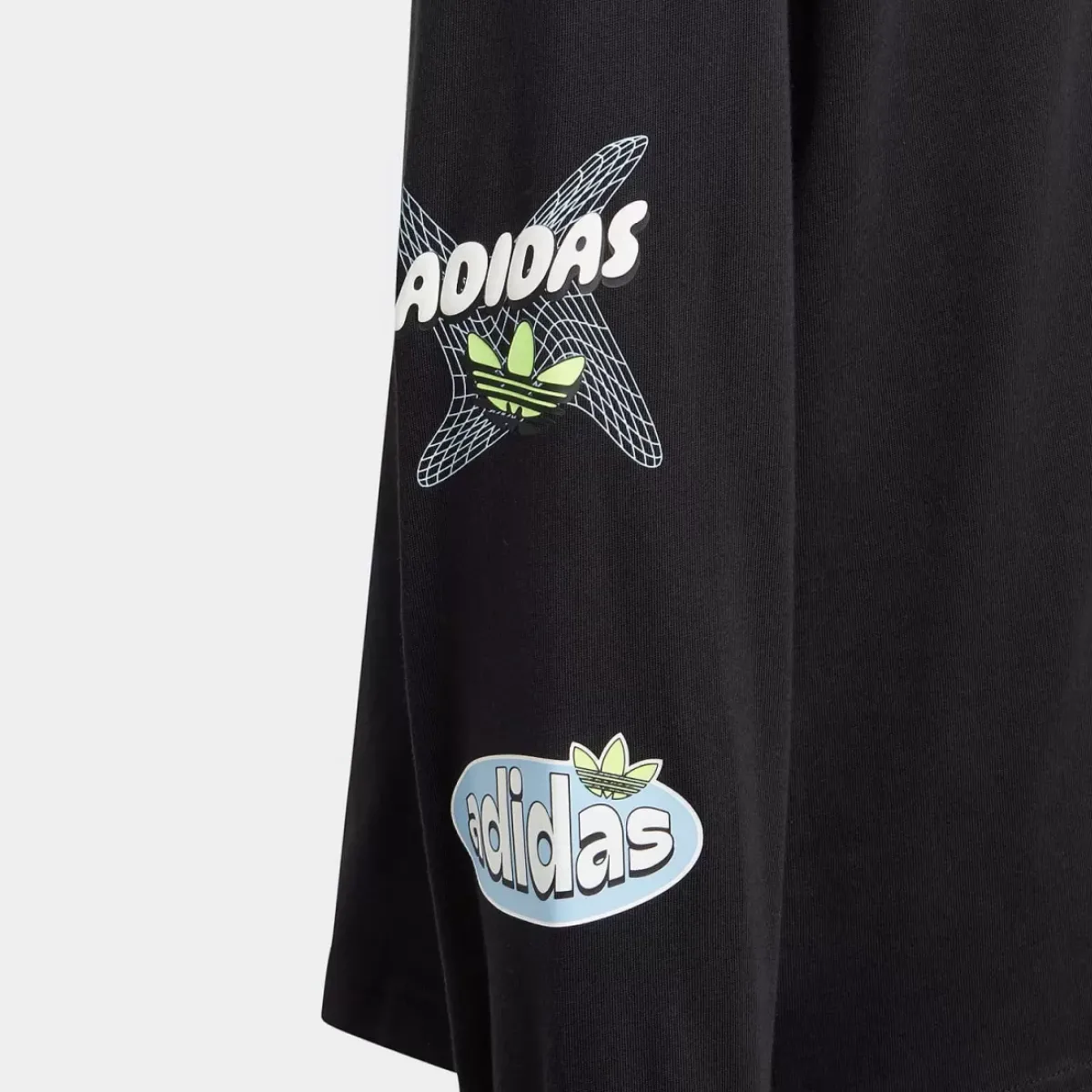 Adidas Originals Hoodies & Crews<Graphics Long Sleeve Sweatshirt