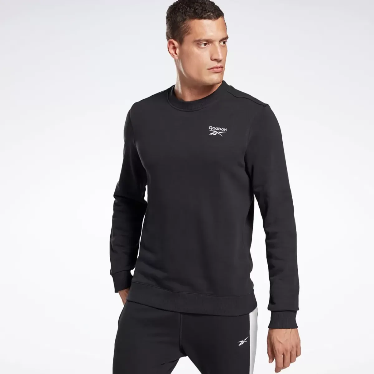 Reebok Hoodies & Crews<Identity Crew Sweatshirt