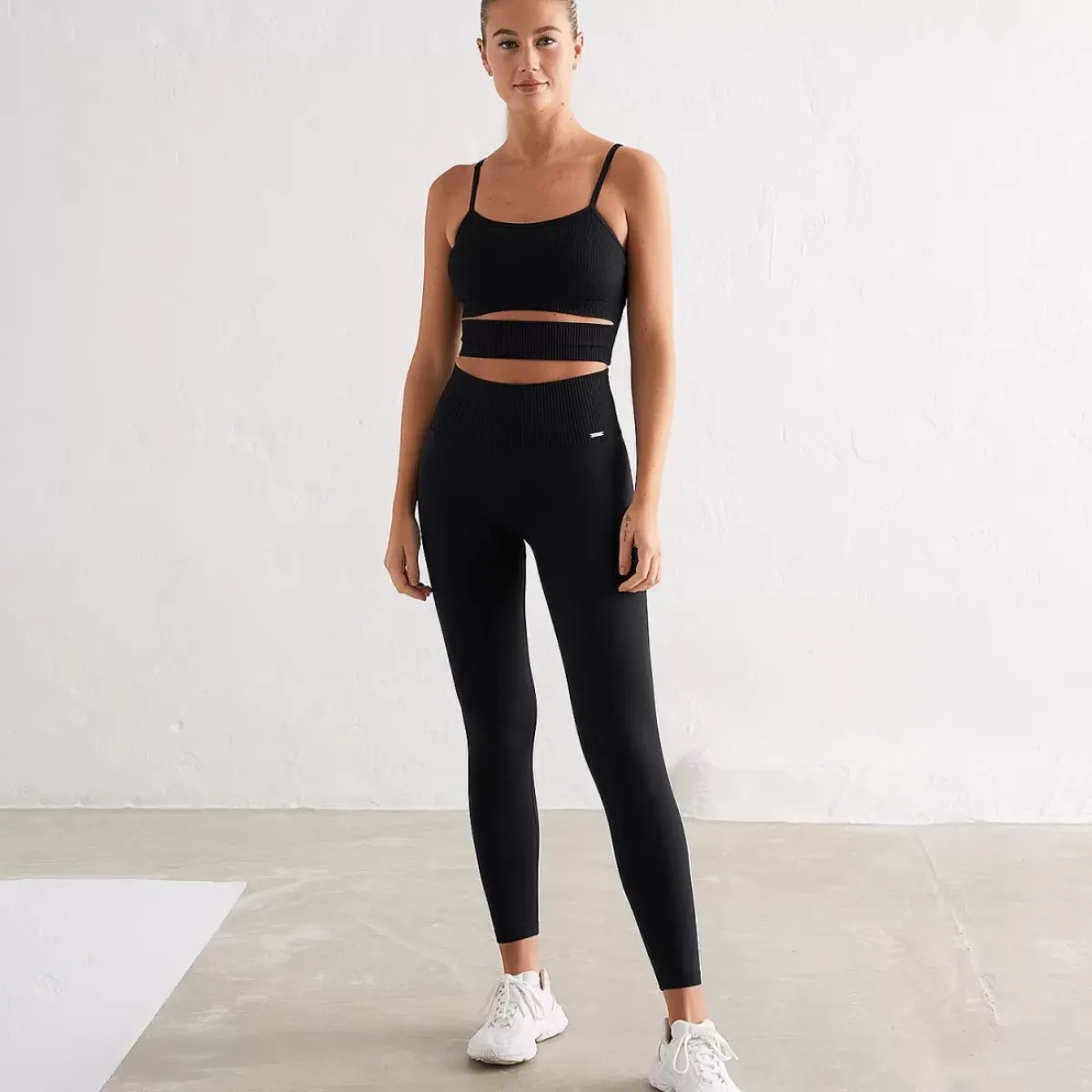 Aim Sports Bras<Limitless Seamless Cutout Strap Bra