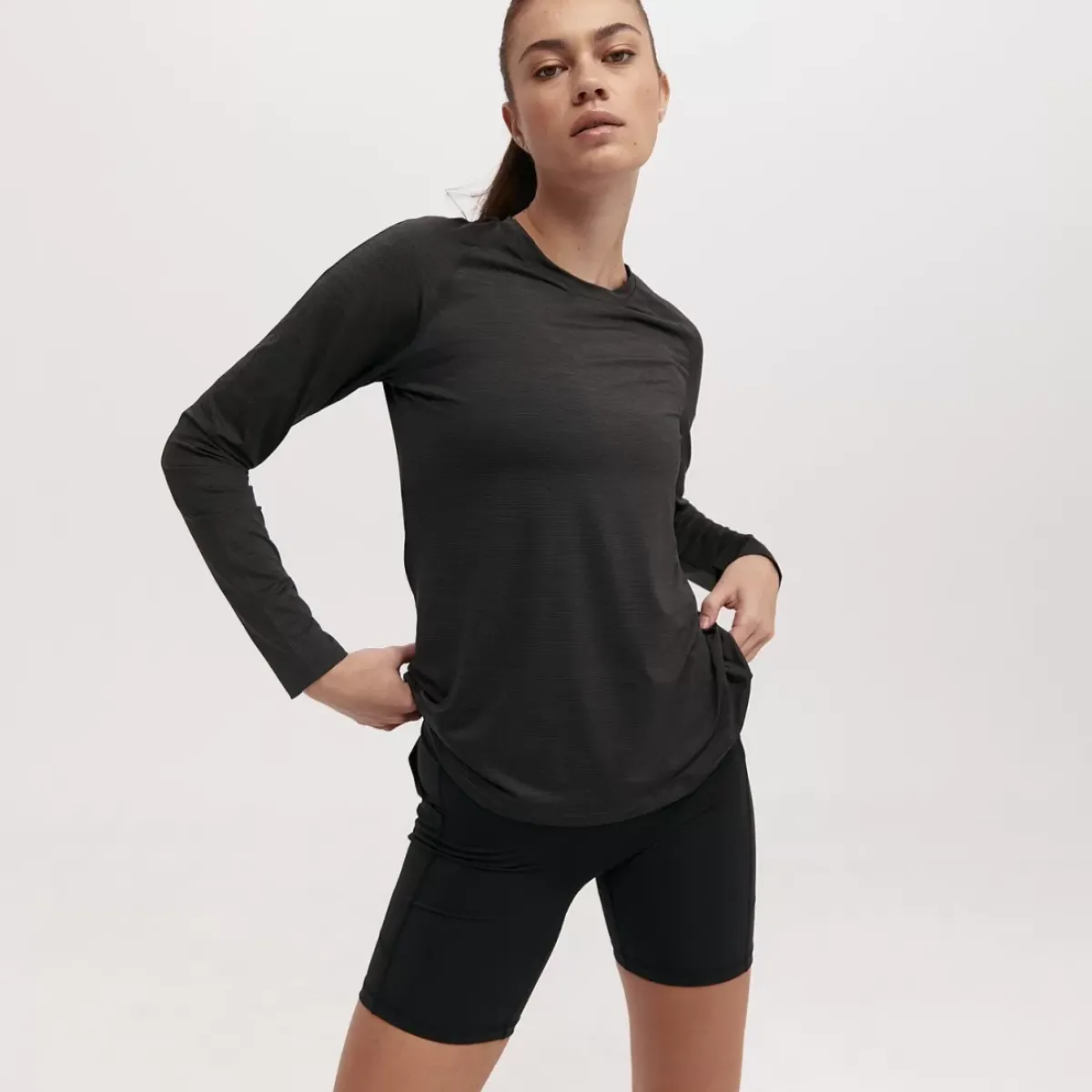 Taylor Sport Tees & Tanks<Long Sleeve Run Top In Charcoal