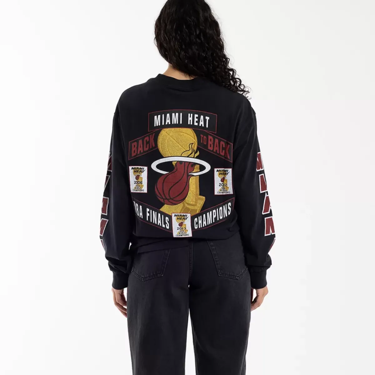 MITCHELL AND NESS Tees & Tanks<Miami Heat Long-Sleeve Tee Unisex