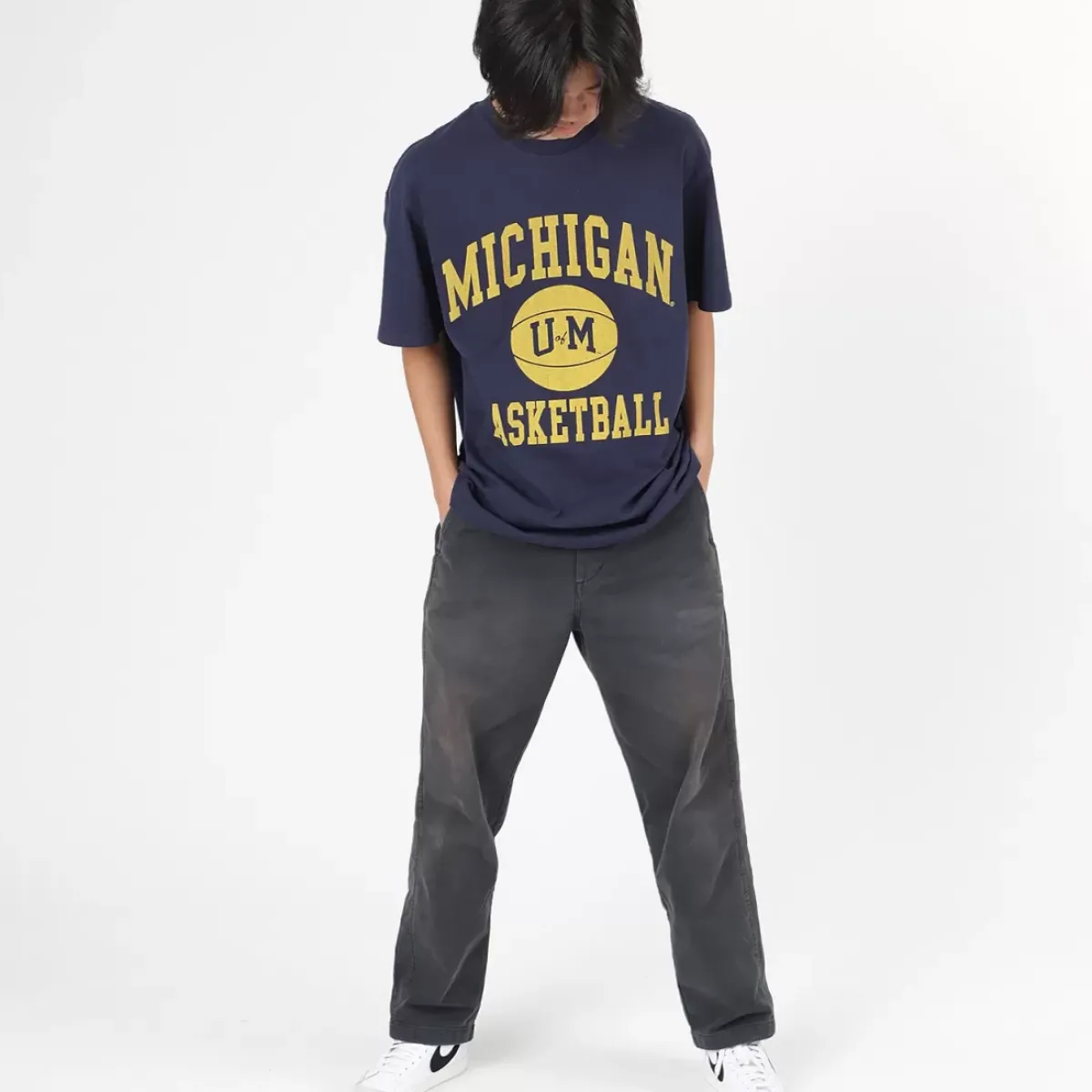 NCAA Tees & Singlets<Michigan Basketball Tee