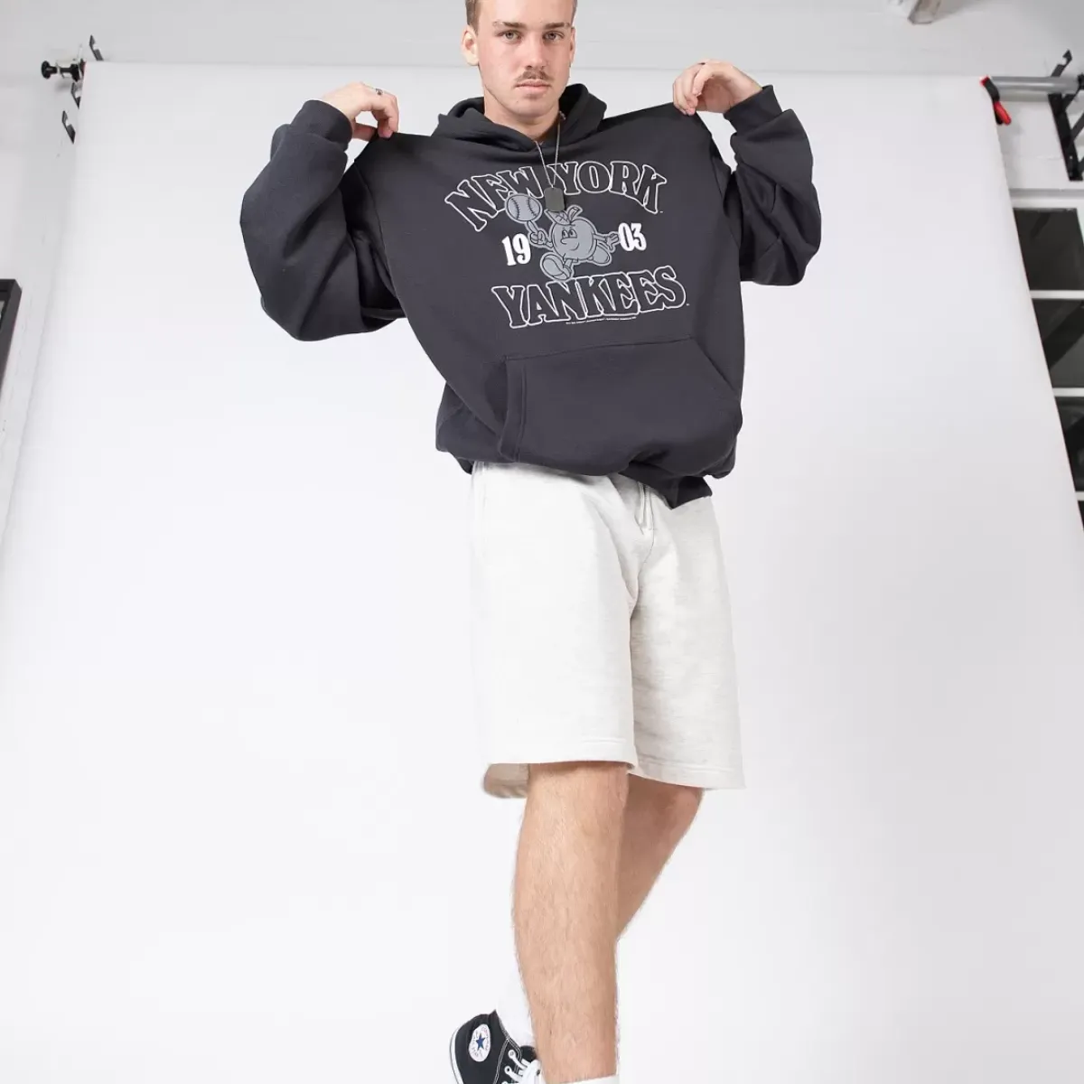 New Era Hoodies & Crews<New York Yankees Oversized Hoodie Unisex