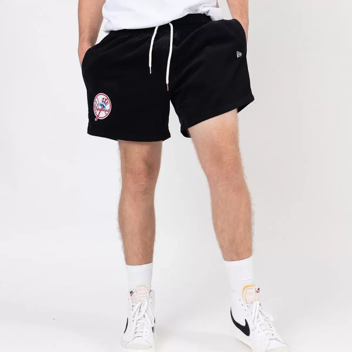 New Era Shorts<New York Yankees Woven Cord Shorts