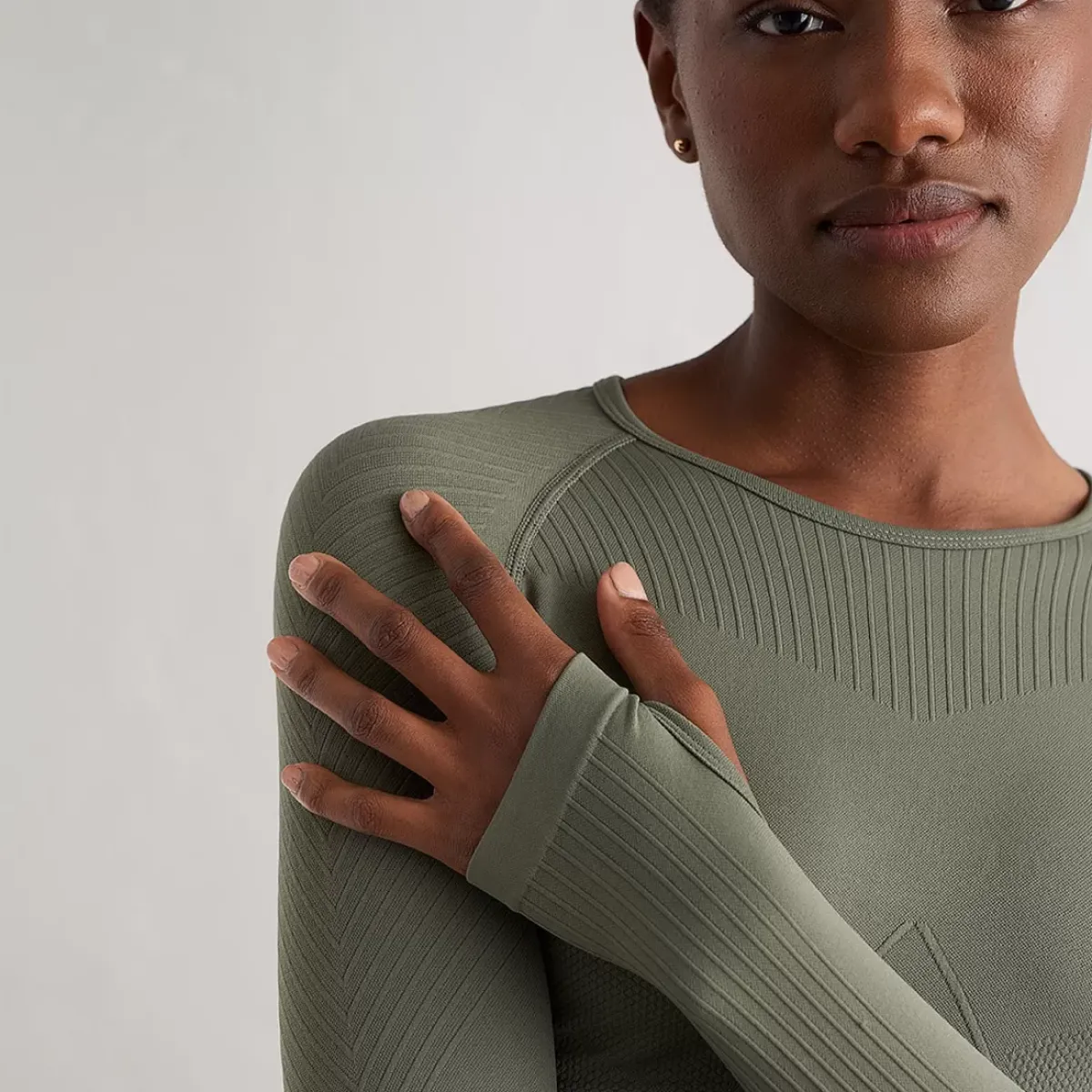 Aim Tees & Tanks<Olive Motion Seamless Cropped Long Sleeve Top