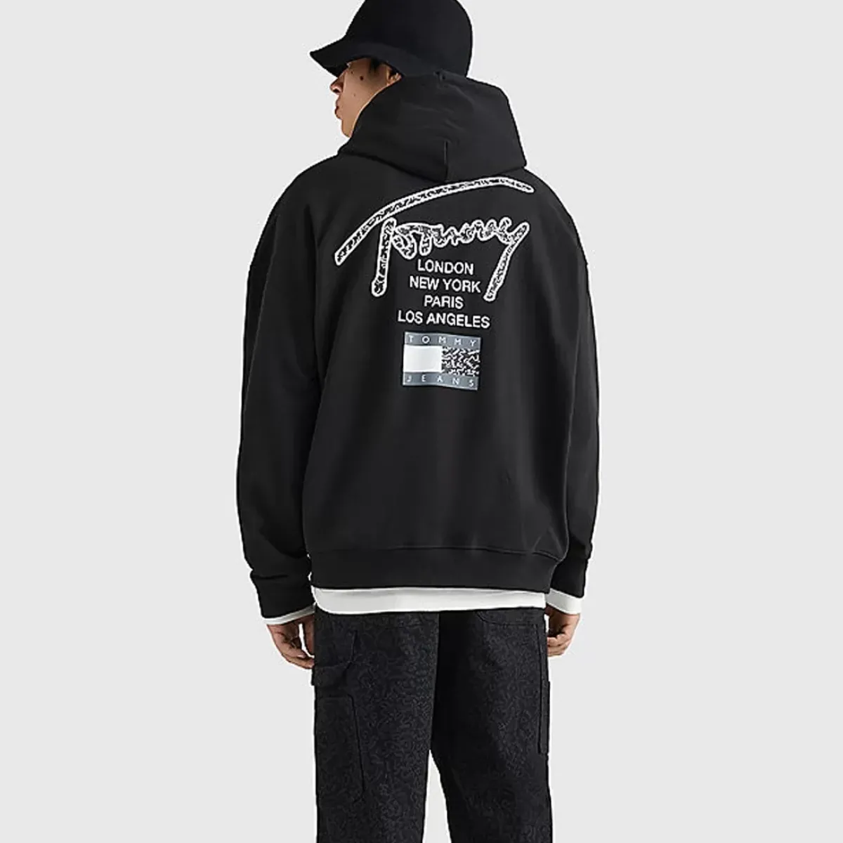 TOMMY HILFIGER Hoodies & Crews<Relaxed Back Logo Terry Hoodie