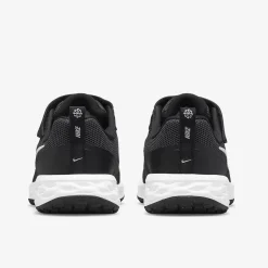 Nike Sports<Revolution 6 Kids