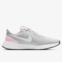 Nike Sports<Revolution 5 Youth