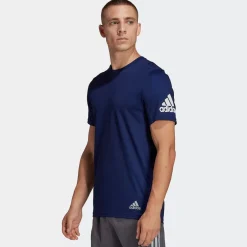 Adidas Tees & Singlets<Run It Tee