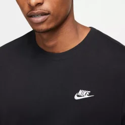 Nike Tees & Singlets<Sportswear Club Tee