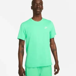 Nike Tees & Singlets<Sportswear Club Tee