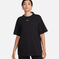 Nike Tees & Tanks<Sportswear Essential Tee