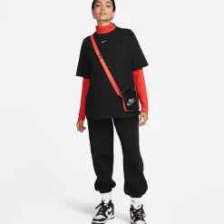 Nike Tees & Tanks<Sportswear Essential Tee