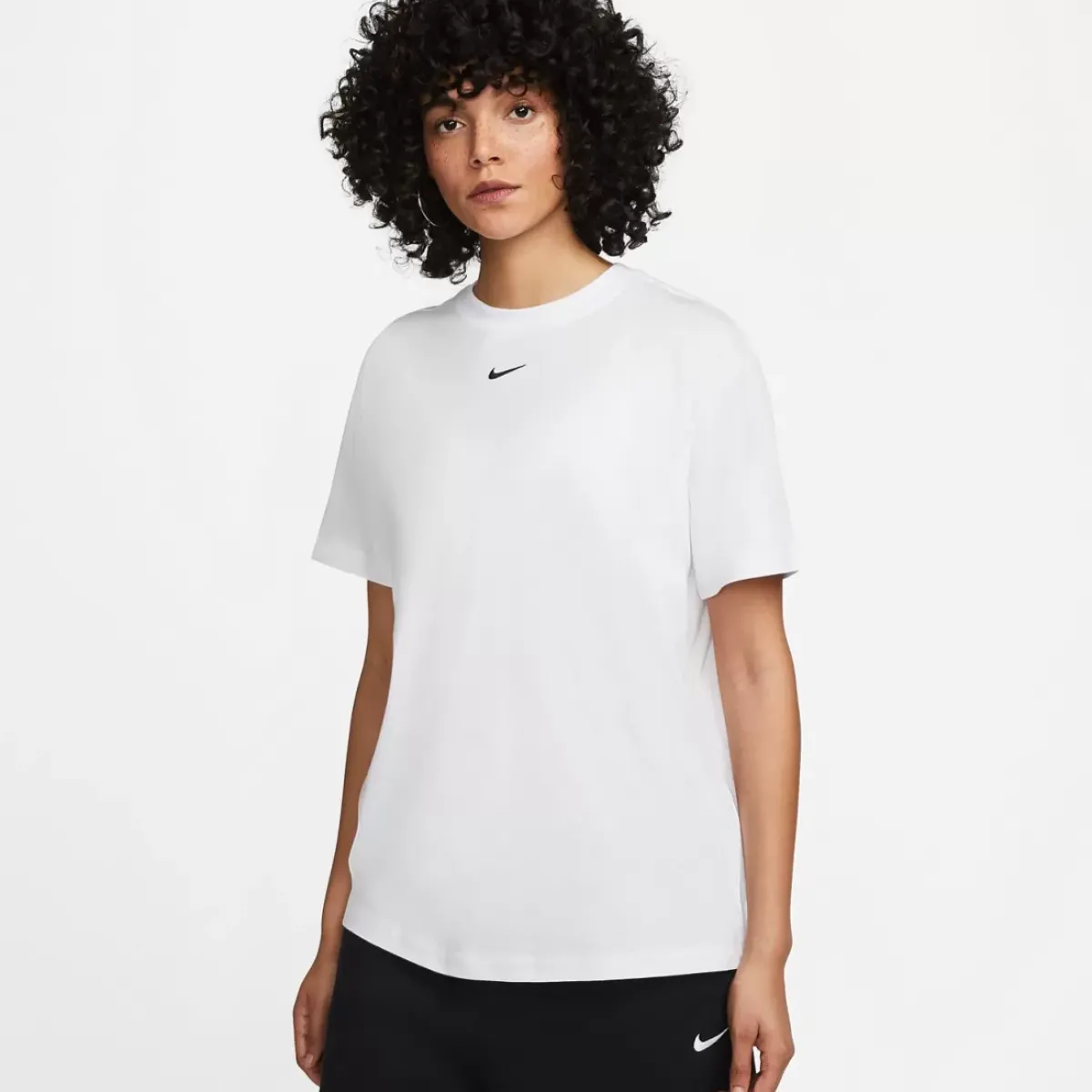 Nike Tees & Tanks<Sportswear Essentials T-Shirt