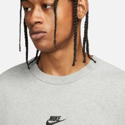 Nike Tees & Singlets<Sportswear Premium Essentials Tee