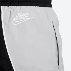 Nike Shorts<Woven Shorts Youth